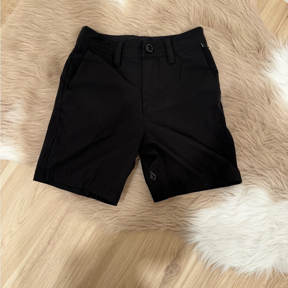 Boys Volcom shorts size 23